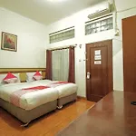 Oyo 228 Hotel Lodaya