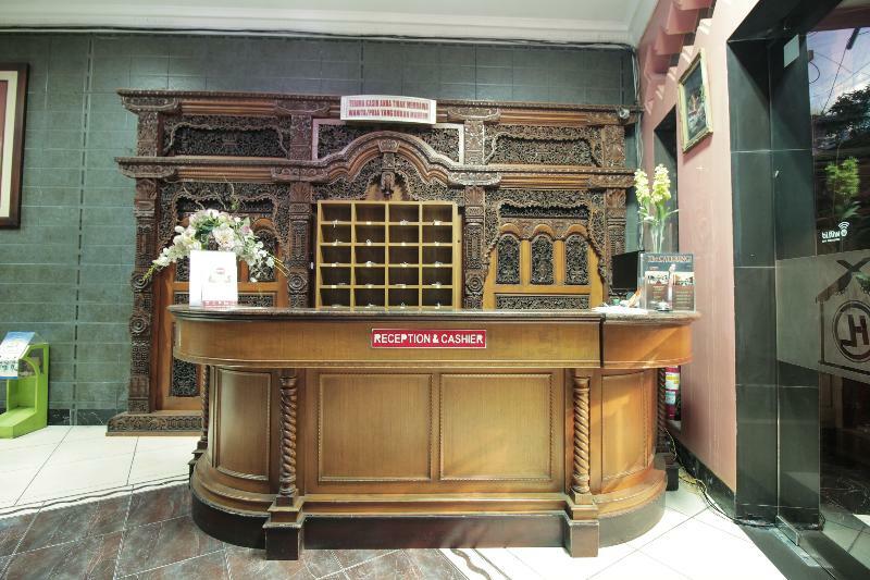 Oyo 228 Lodaya